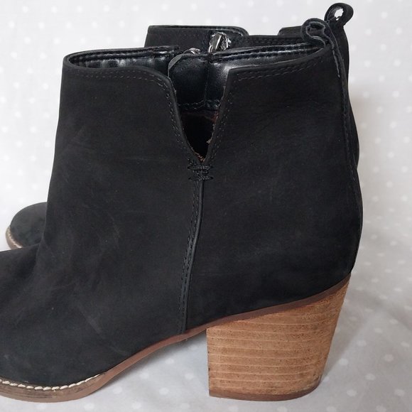 Blondo Norma Black Suede Waterproof Block Heel Ankle Bootie w/Side Zip Closure - Picture 4 of 11
